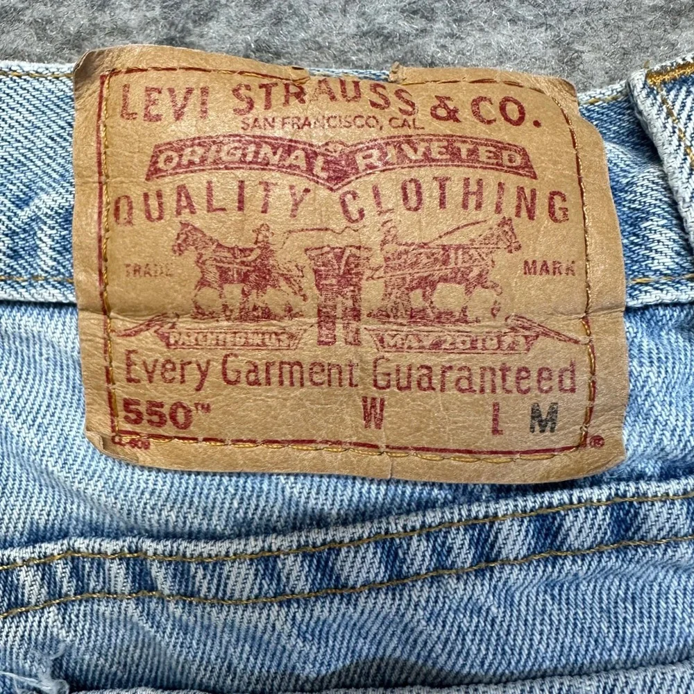 Levi's‎ 550 Jeans Mens 28x30 Light Wash Blue Good Relaxed Tapered Vintage 90s